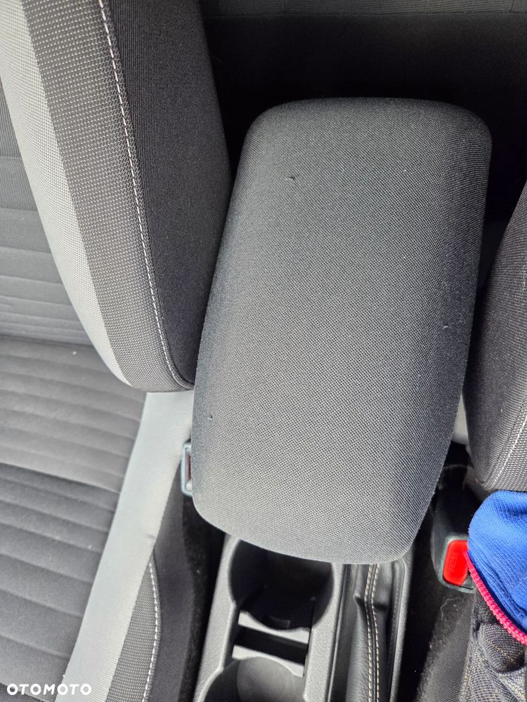 Toyota Auris 1.6 Prestige - 22