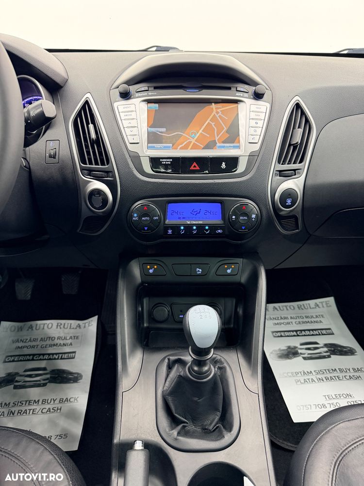 Hyundai ix35 2.0 CRDI 4WD Fifa World Cup Gold Edition - 29