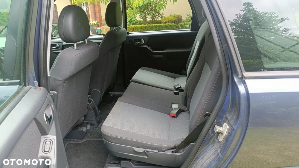 Opel Meriva 1.6 16V Cosmo - 19