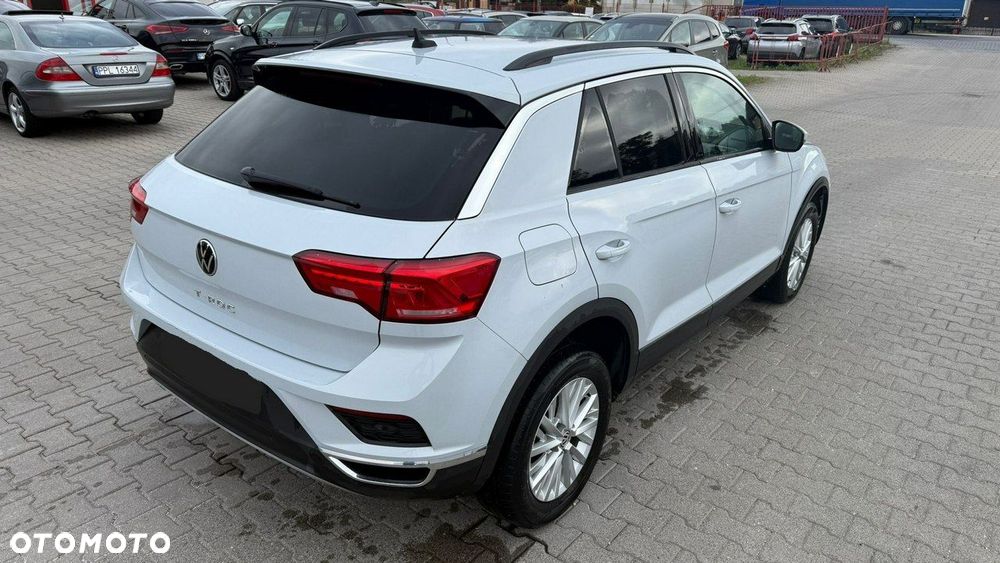 Volkswagen T-Roc - 3