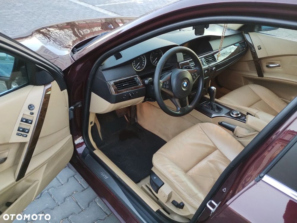 BMW Seria 5 520d - 8