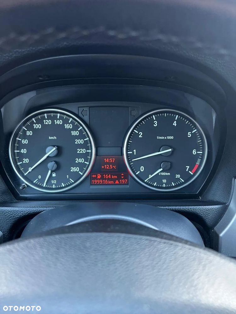 BMW Seria 3 318i - 17