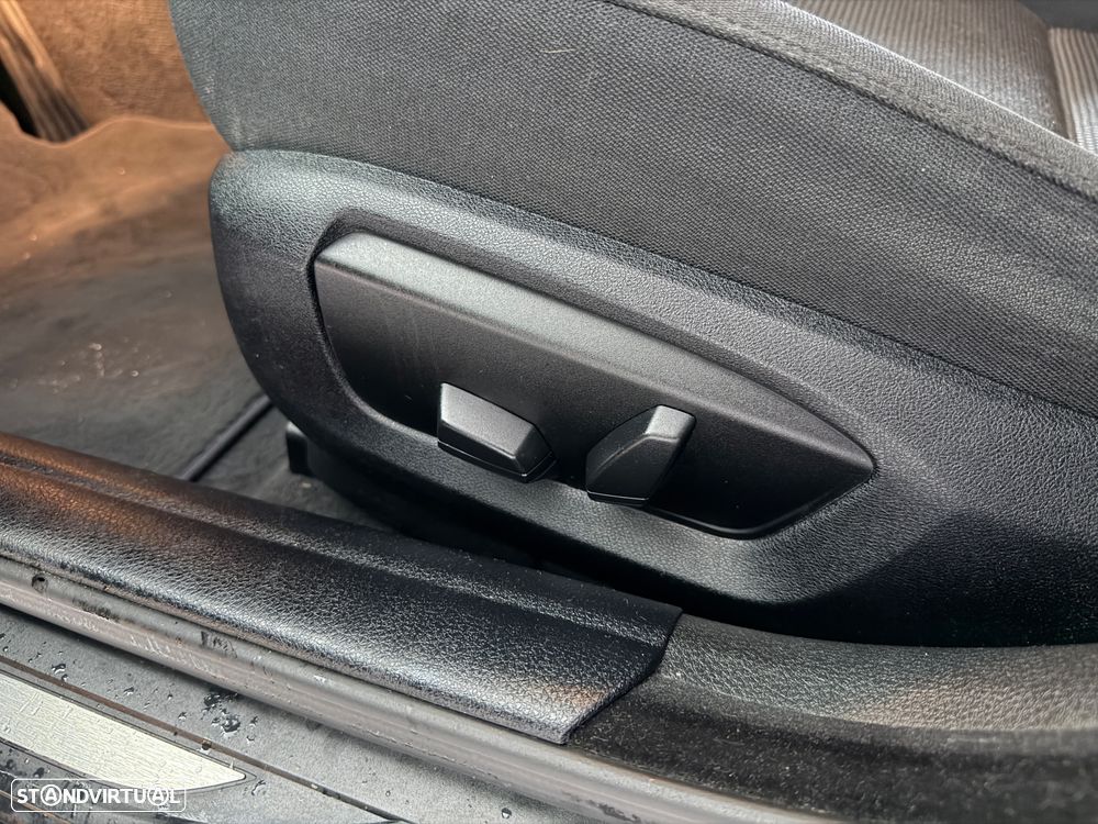 BMW 520 d Line Luxury Auto - 11
