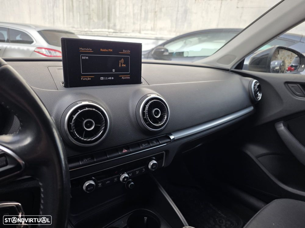 Audi A3 Sportback 1.6 TDI (clean diesel) S line Sport Pack - 12