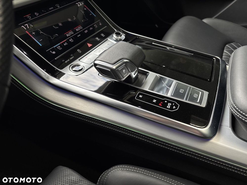 Audi Q7 - 19