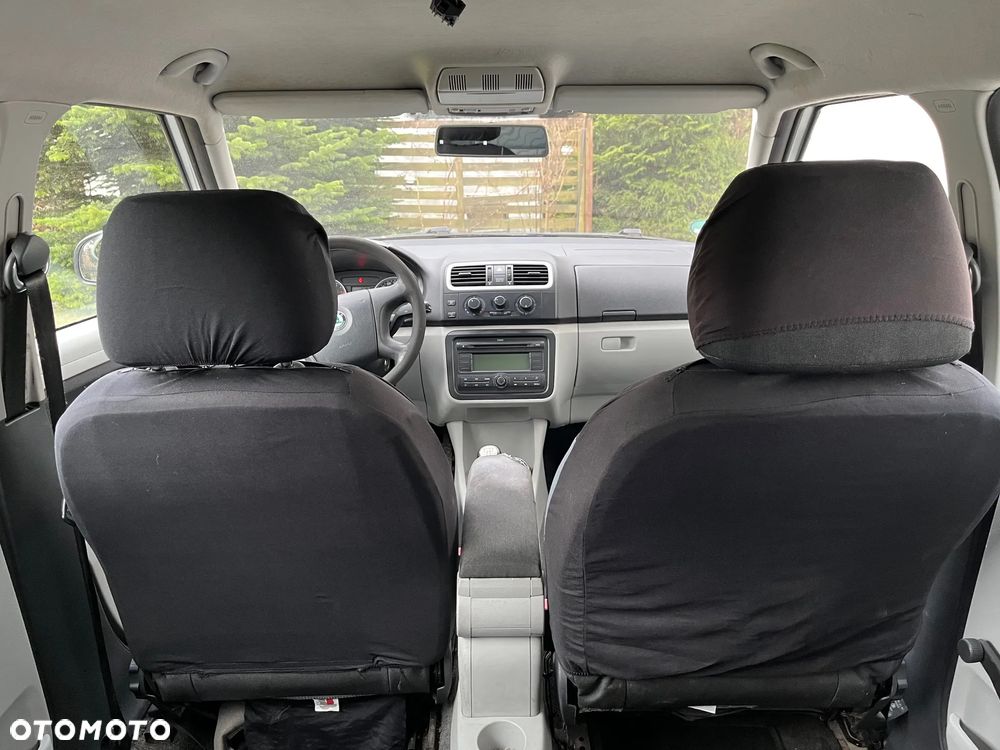 Skoda Fabia 1.2 HTP Ambiente - 16