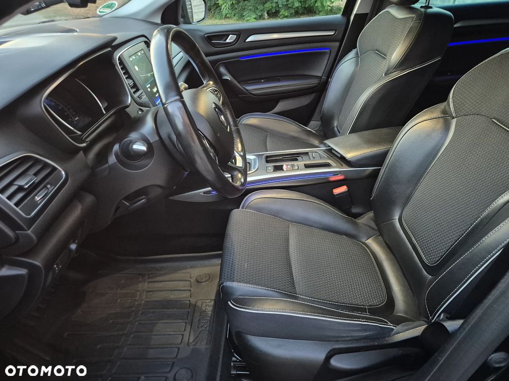 Renault Megane BLUE dCi 150 EDC BOSE EDITION - 12