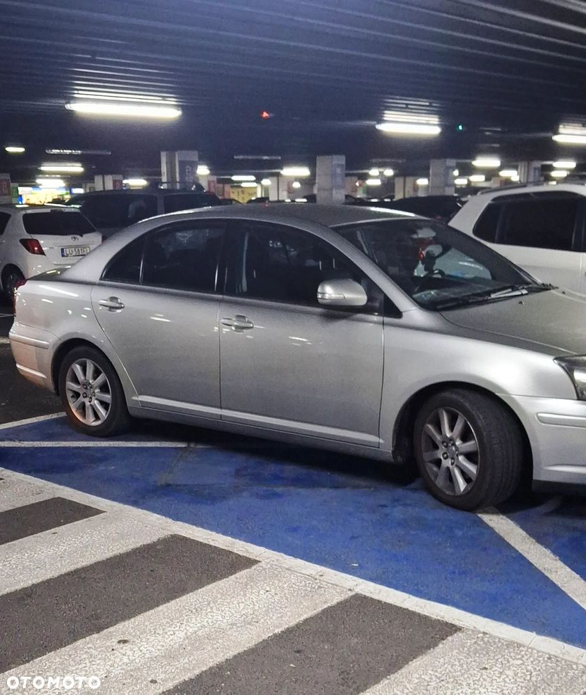 Toyota Avensis 2.0 VVT-i Sol Plus - 1