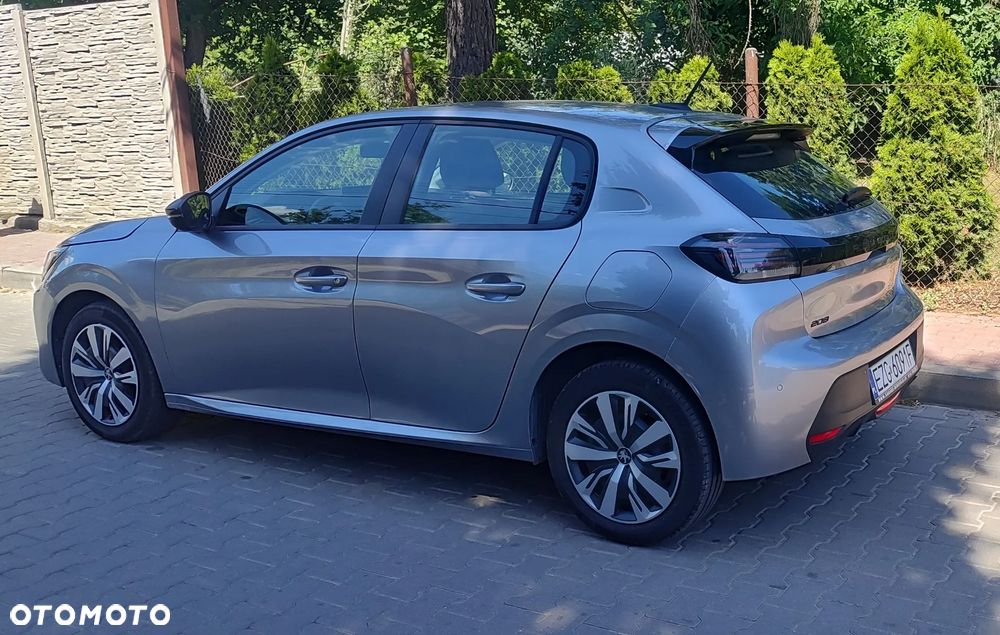Peugeot 208 - 7