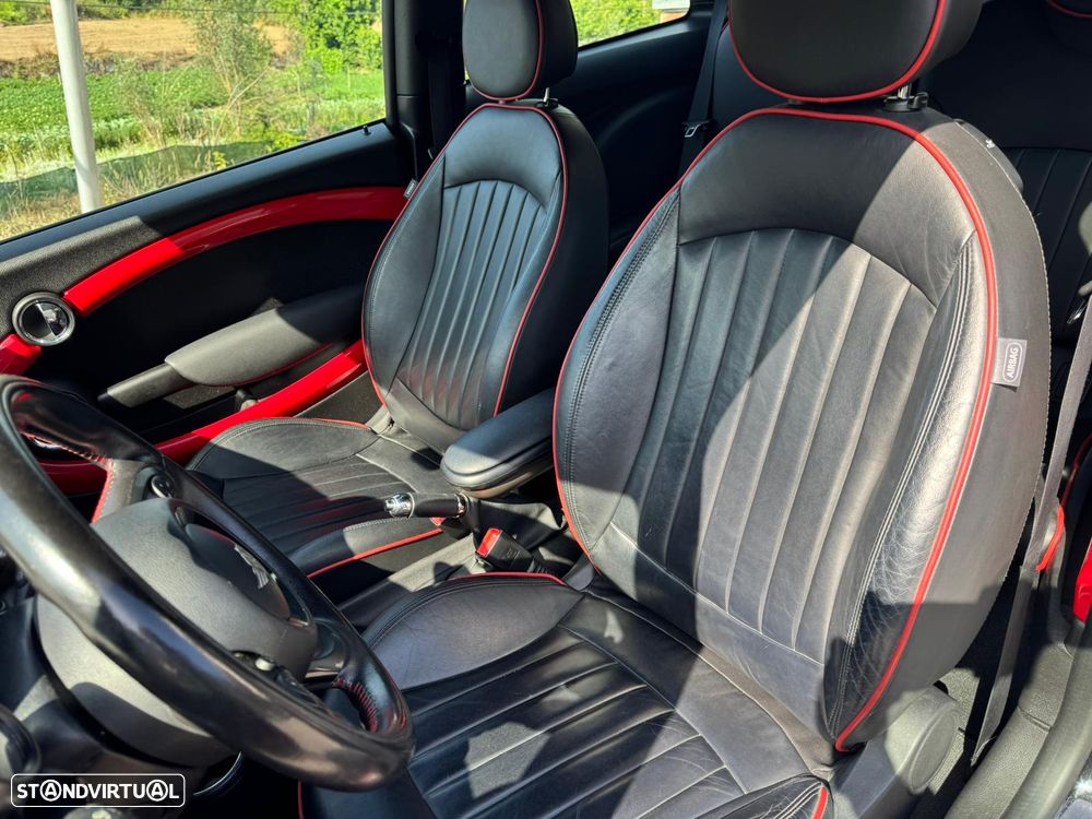MINI 3 Portas John Cooper Works - 12