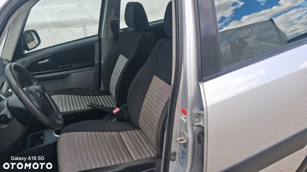 Suzuki SX4 1.6 VVT 4x4 Comfort - 14