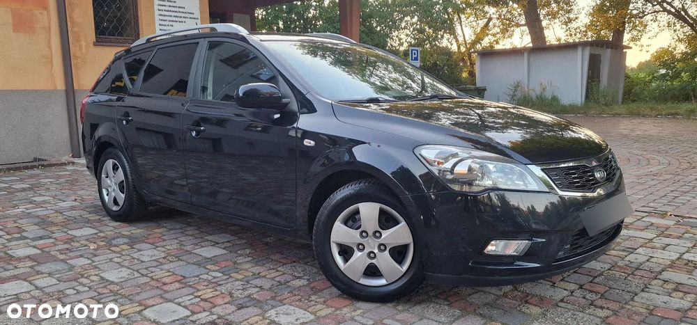 Kia Ceed 1.4 Comfort + - 17