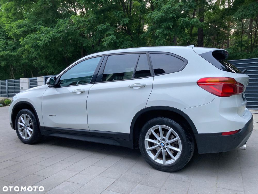 BMW X1 xDrive20i - 4