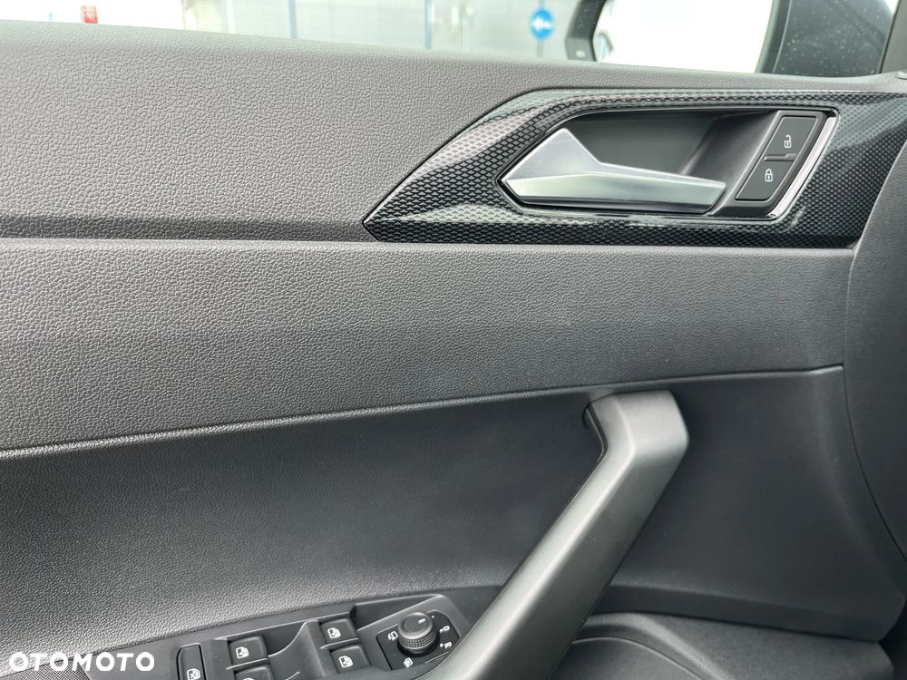 Volkswagen Polo 1.0 TSI Life Plus - 24