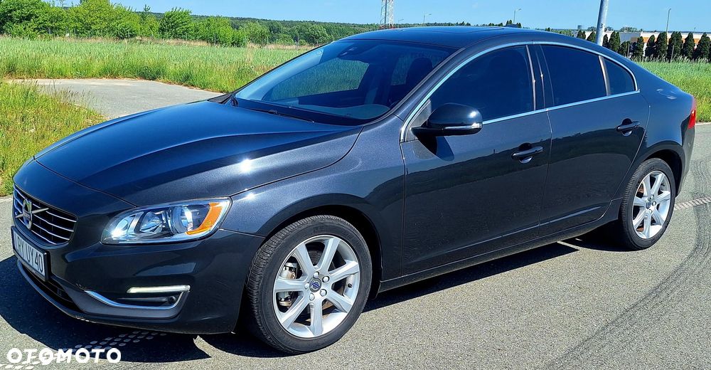 Volvo S60 2.0T Powershift Momentum - 2