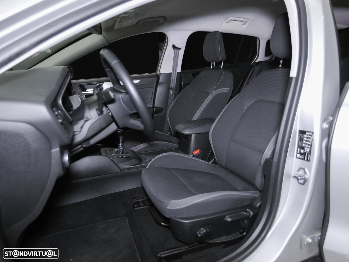 Ford Focus SW 1.5 TDCi EcoBlue Active - 7