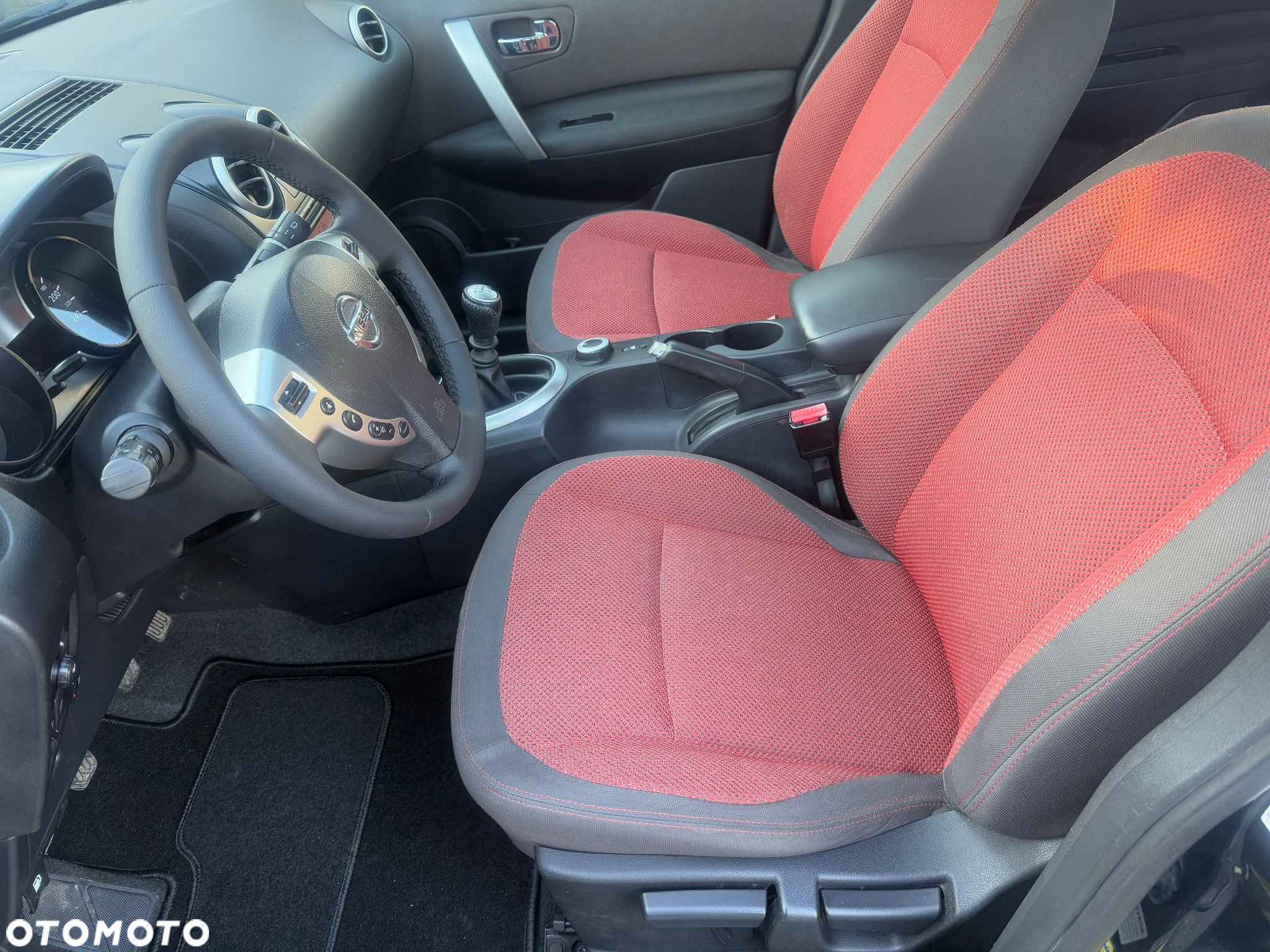 Nissan Qashqai 2.0 4x4 Tekna - 27