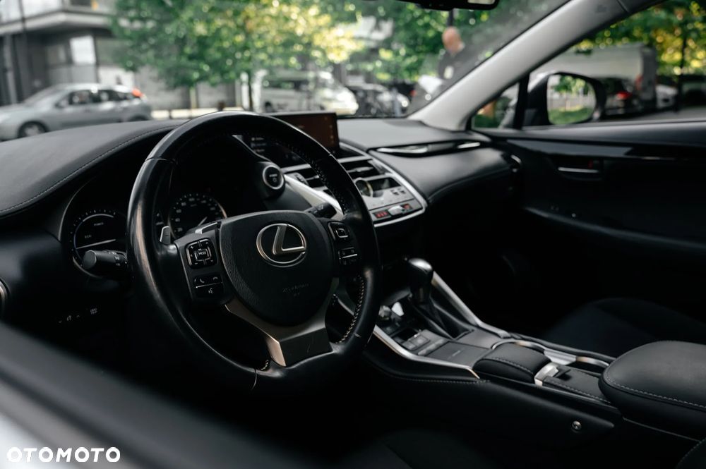 Lexus NX - 17