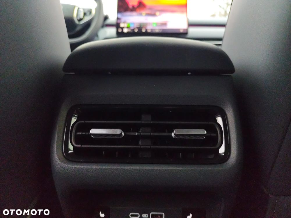 Geely Starray EM-i 1.5 PHEV Max - 31