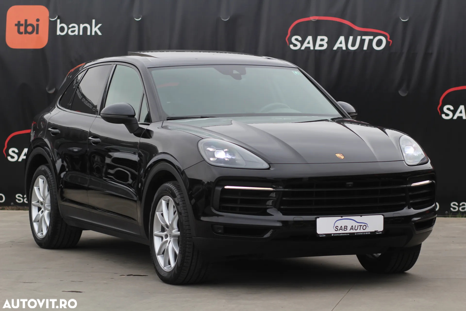 Porsche Cayenne - 4