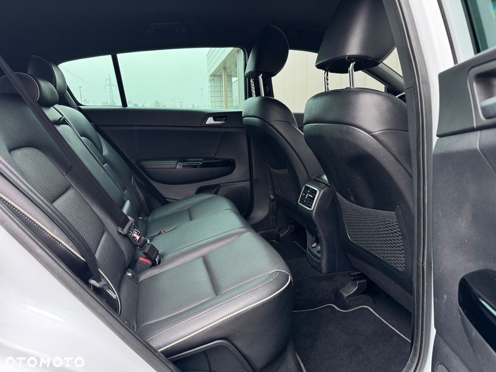 Kia Sportage 1.6 T-GDI AWD GT Line - 6