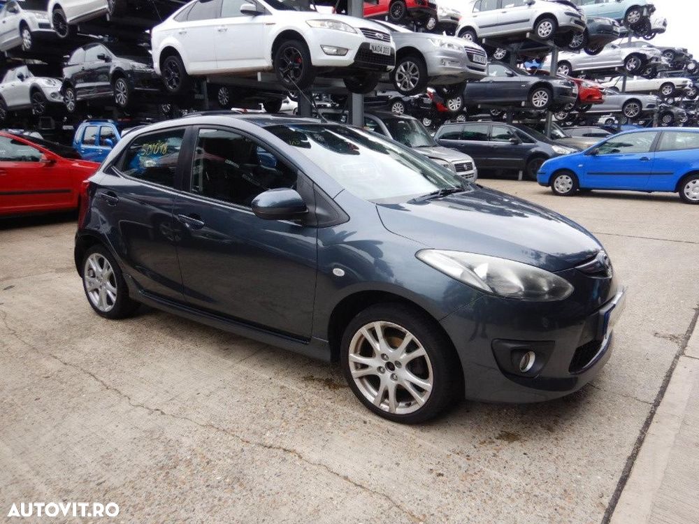 CD player Mazda 2 2008 Hatchback 1498 i - 13