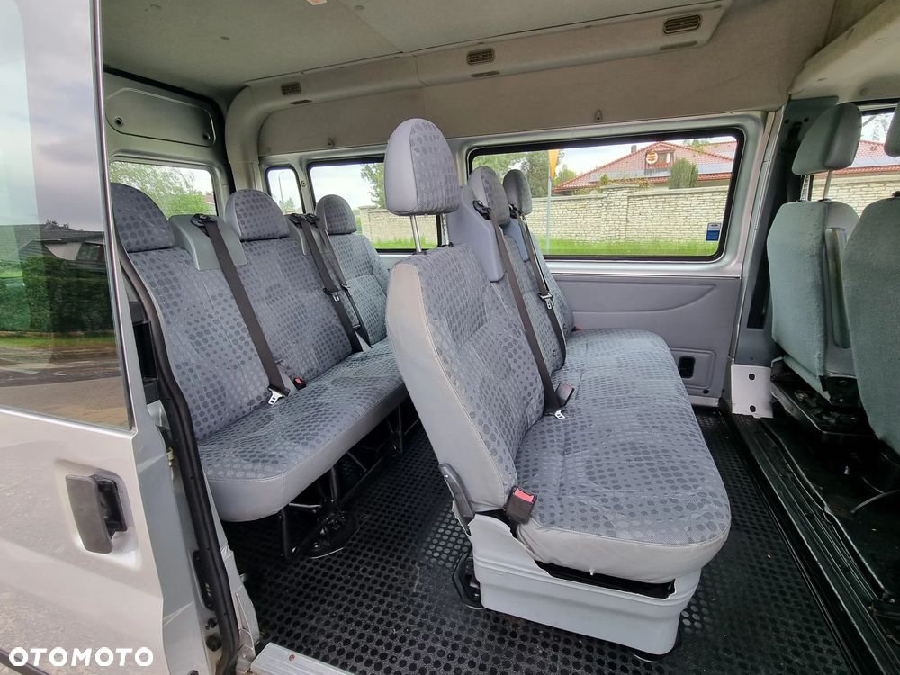 Ford Transit - 4