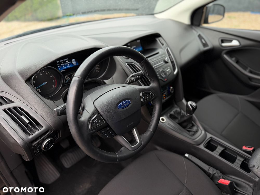 Ford Focus 1.6 Gold X (Trend) - 16
