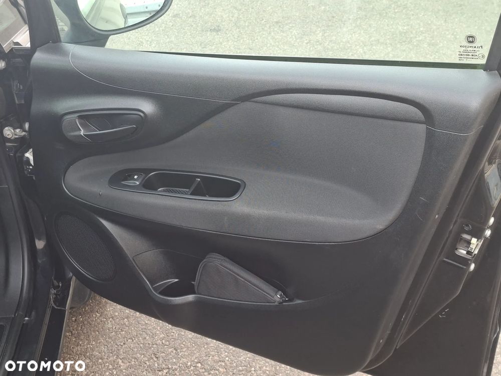Fiat Punto Evo - 21