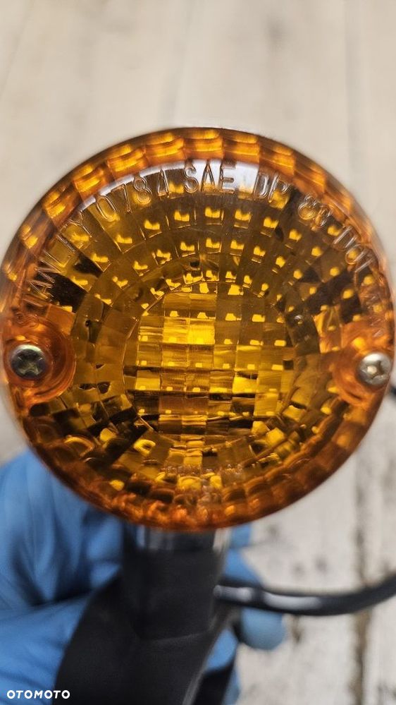 Kierunkowskaz przód mocowanie guma Kawasaki VN800 Vulcan Custom - 7