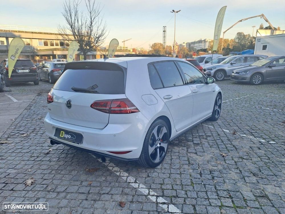 VW Golf 2.0 TSi GTi DSG Performance - 8