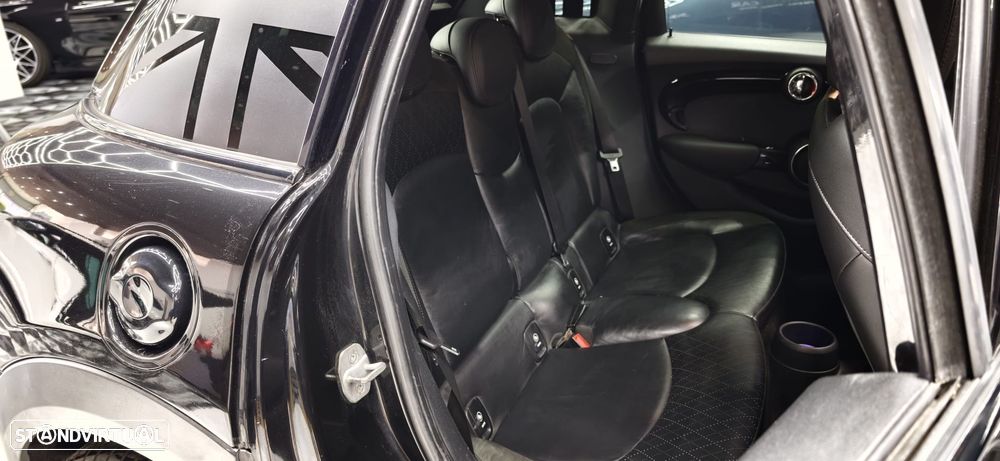 MINI 5 Portas Cooper SD Sport Aut. Seven - 34