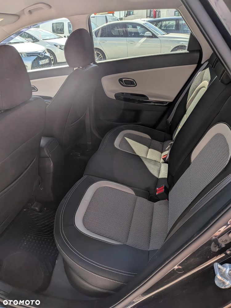Kia Ceed 1.6 CRDi Smart Plus - 16