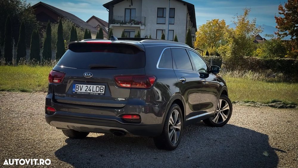 Kia Sorento 2.0 DSL 8AT 4x4 Cosmo - 3