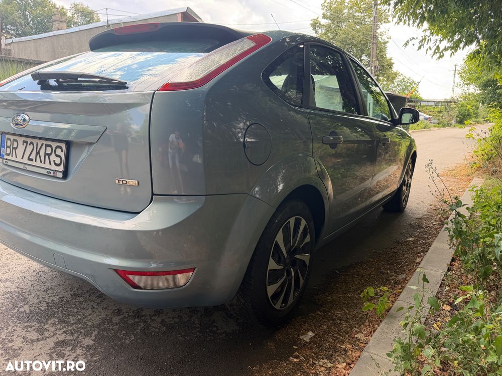Ford Focus - 12