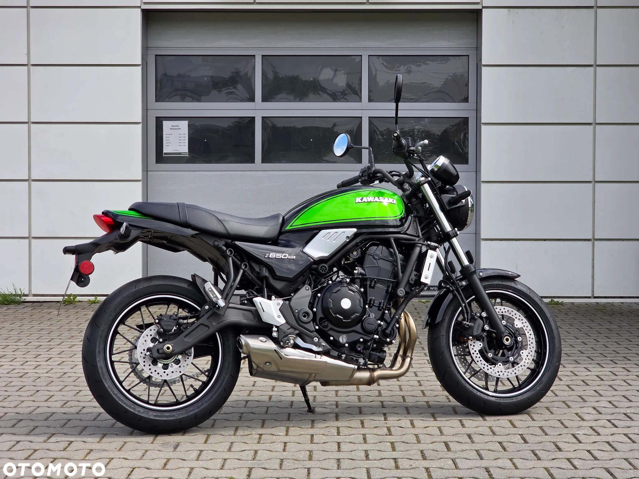Kawasaki Z 650 RS - 11