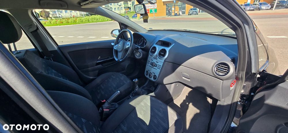 Opel Corsa 1.2 16V Enjoy - 18