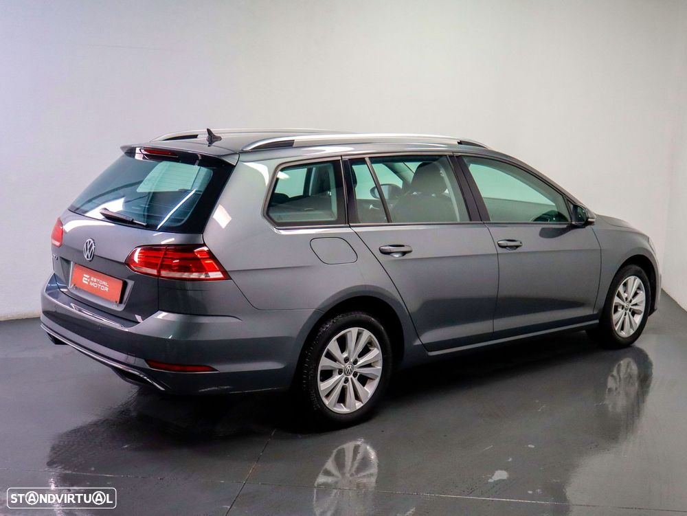 VW Golf Variant 1.6 TDi Confortline - 3