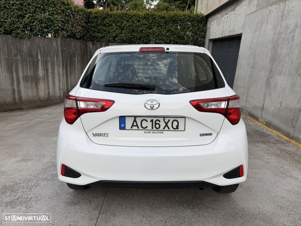 Toyota Yaris 1.0 VVT-i - 8