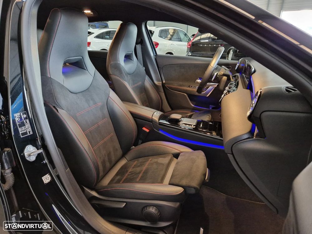 Mercedes-Benz A 250 e AMG Line - 16