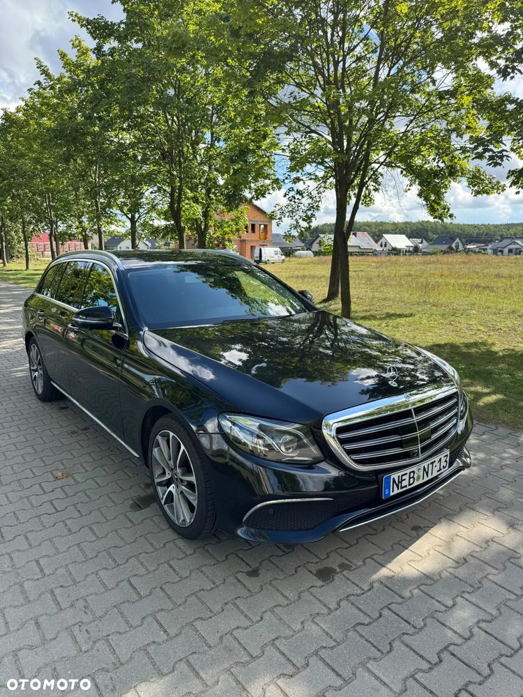 Mercedes-Benz Klasa E 220 d 9G-TRONIC Exclusive - 5