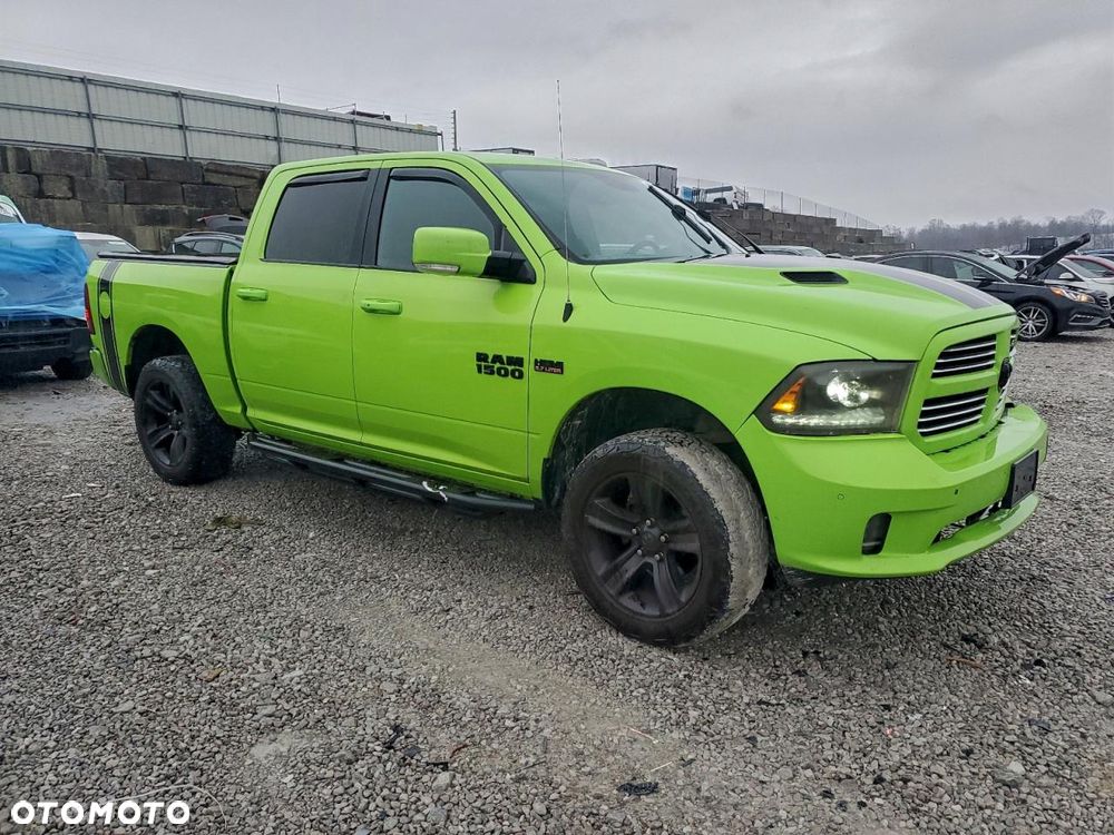 RAM 1500 ver-1500-5-7-4x4
