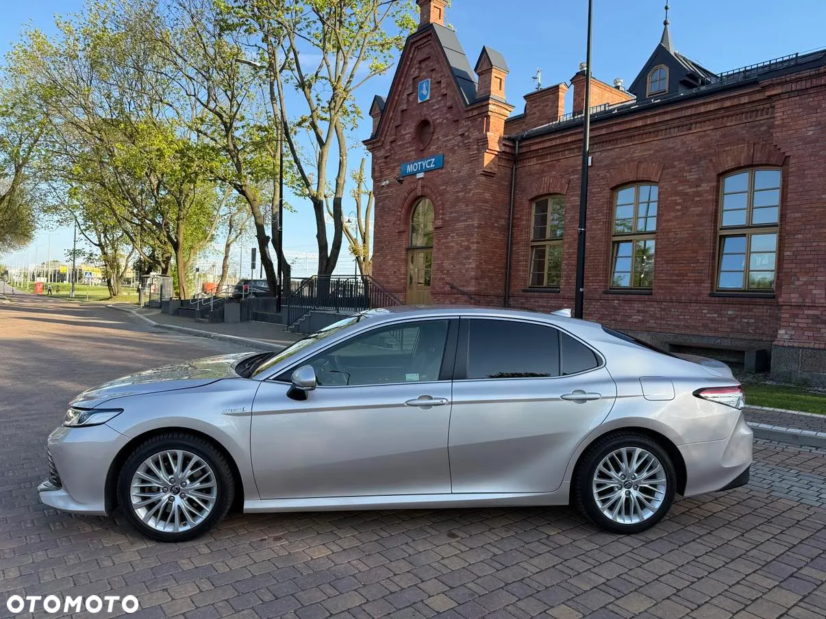 Toyota Camry 2.5 Hybrid Prestige CVT - 10