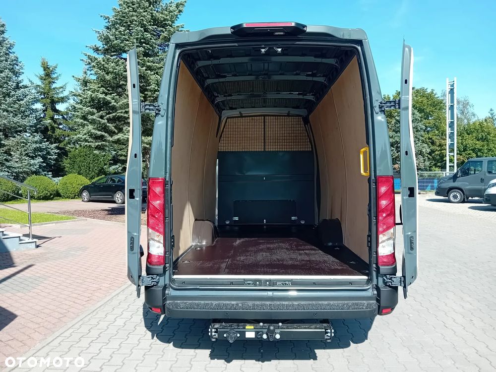 Iveco DAILY 35S18HV L4H2 3.0 180KM Brygadowy - 9