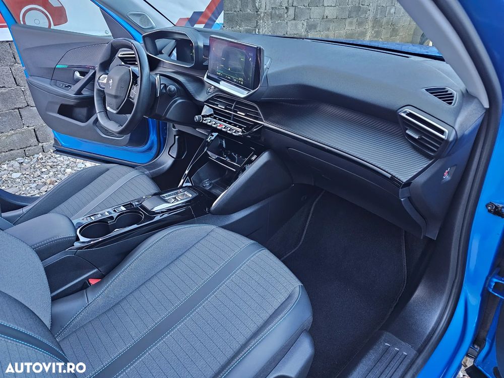 Peugeot 2008 1.5 BlueHDI STT EAT8 GT Line - 30