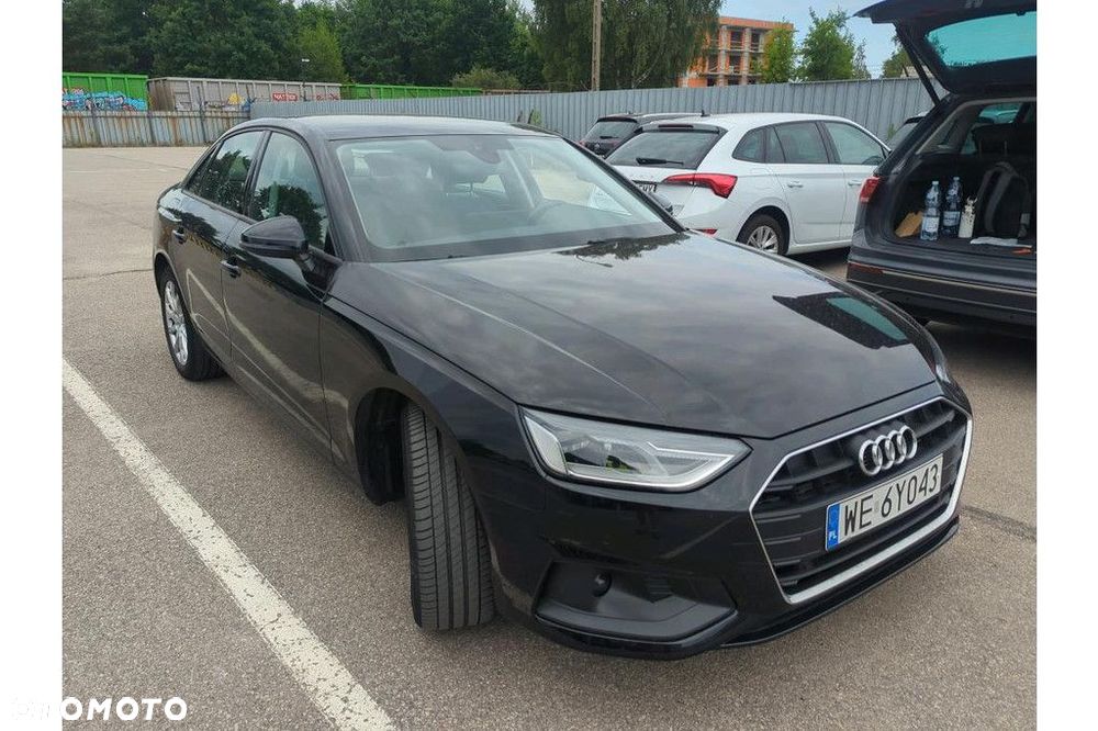 Audi A4 Limousine - 4