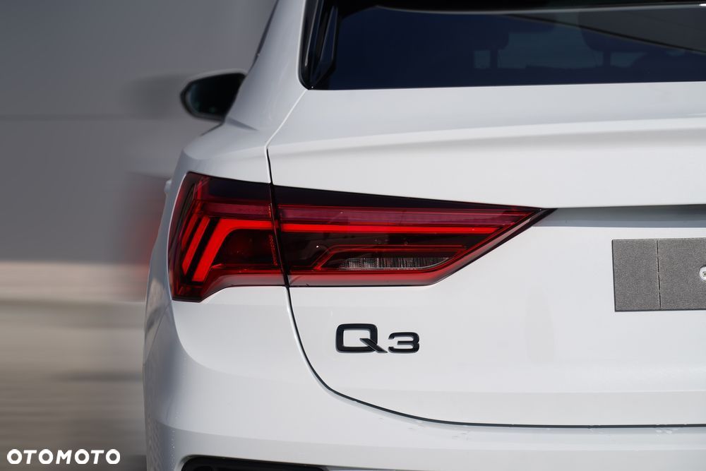 Audi Q3 Sportback 35 TFSI mHEV S-Line S tronic - 17