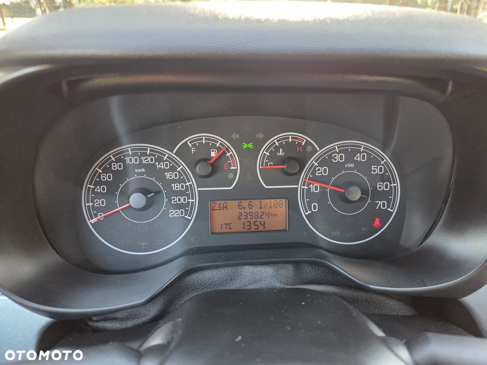 Fiat Grande Punto - 26
