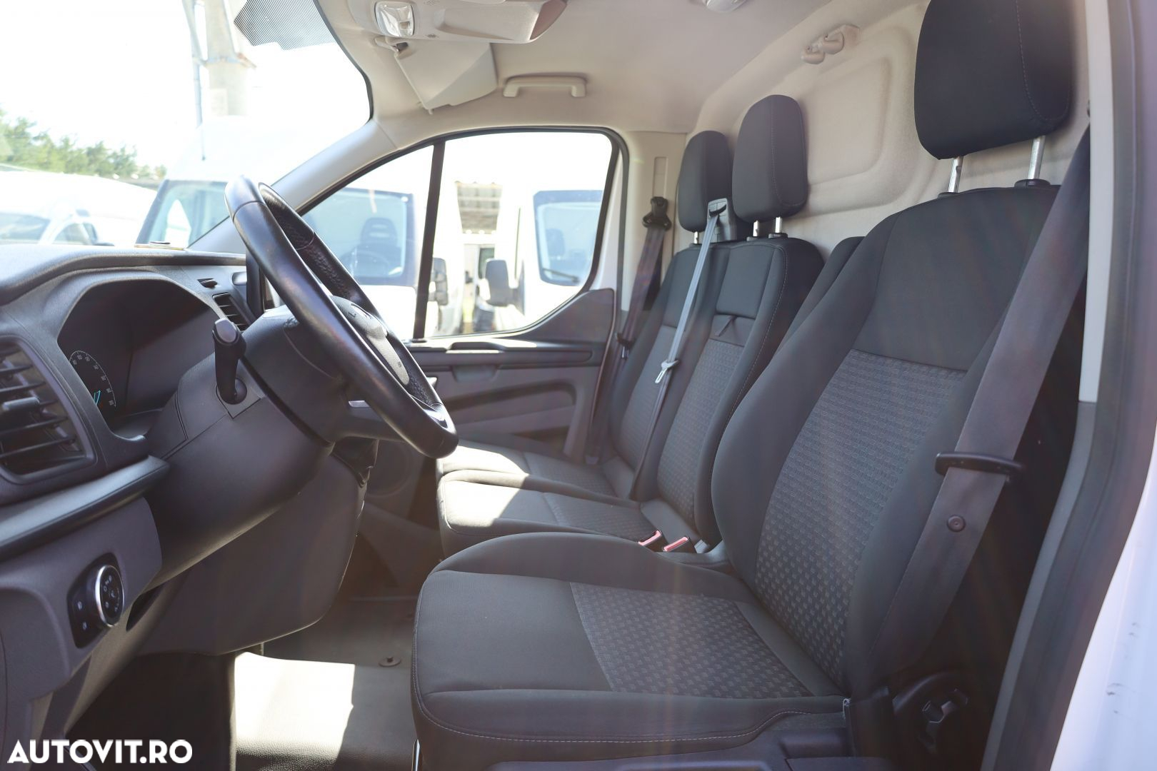 Ford Transit Custom - 12