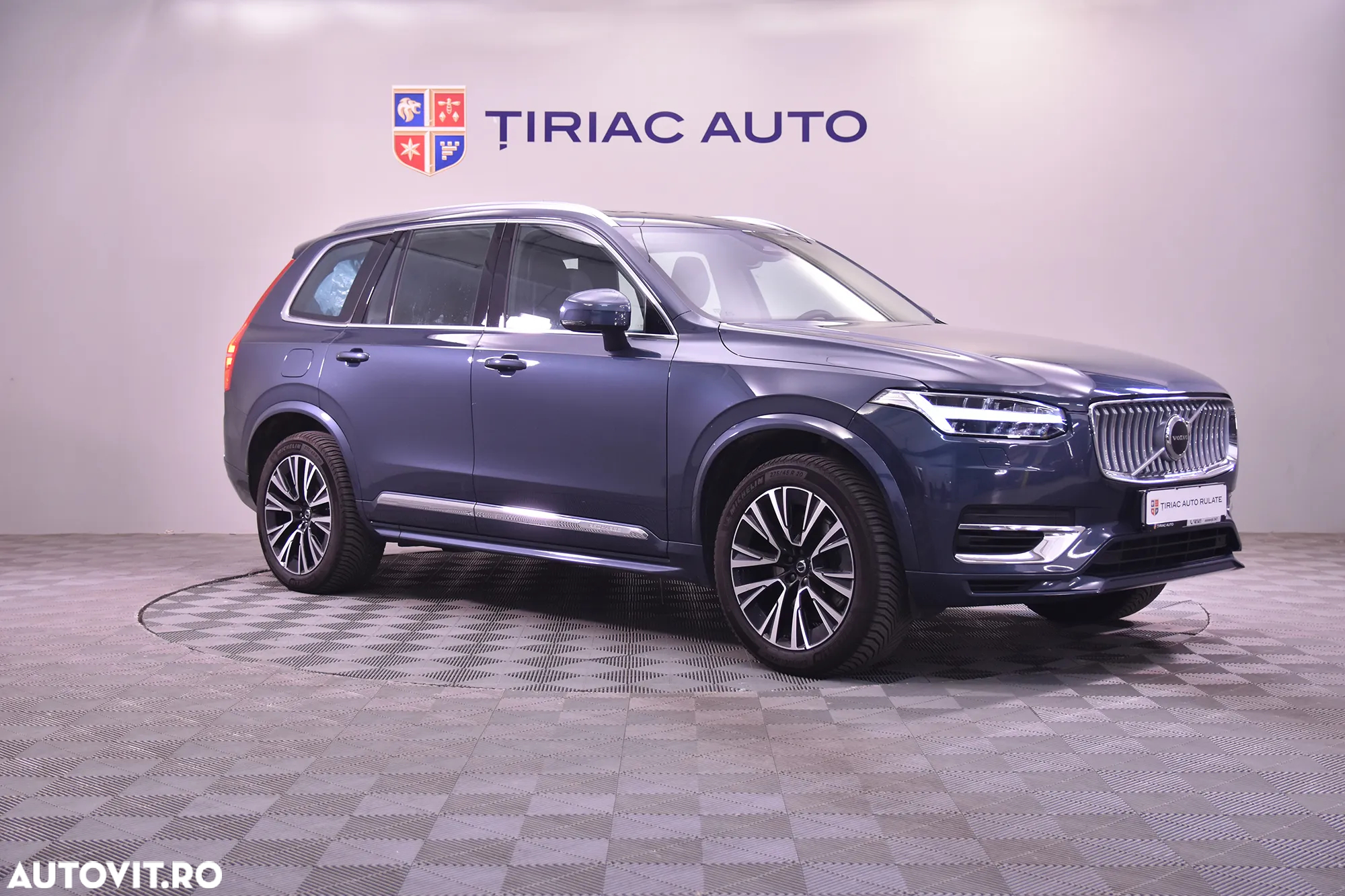 Volvo XC 90 - 7
